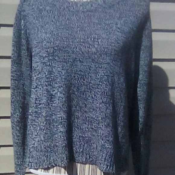 Divided H&M Sweater - Picture 4 of 4